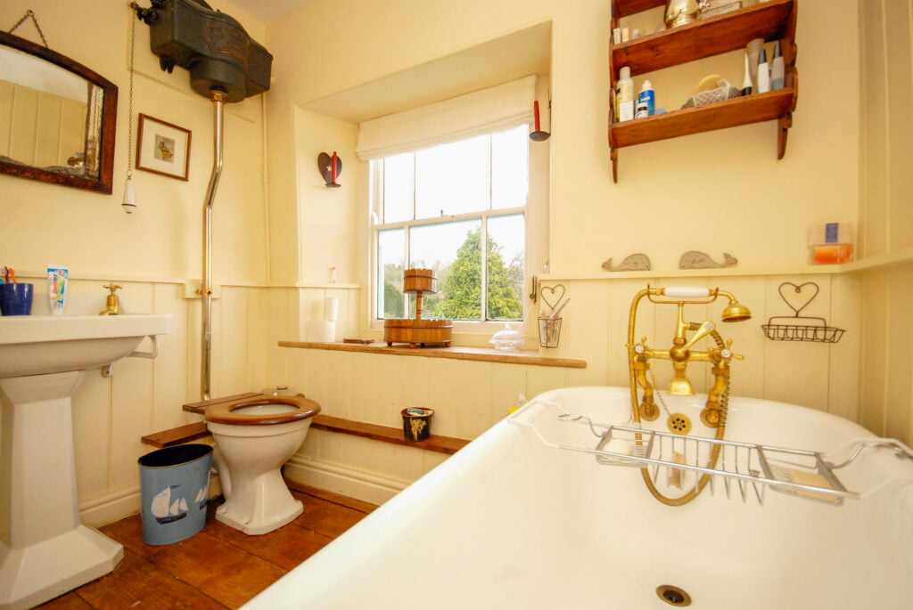 free standing bath